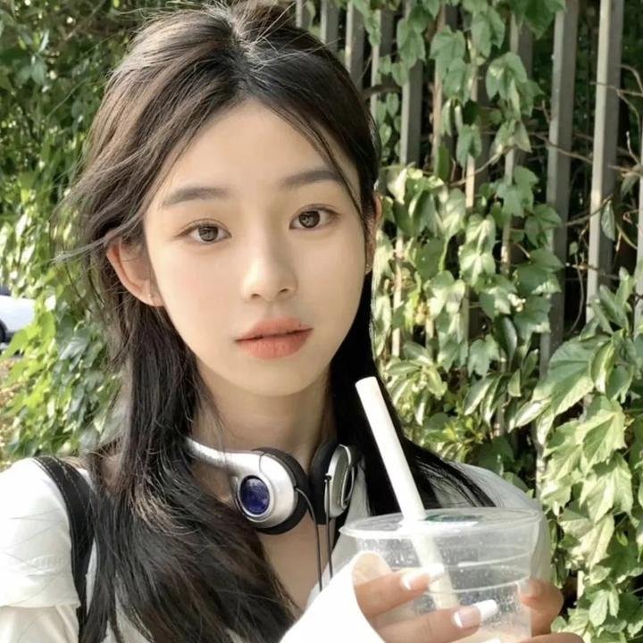 同班绯闻封面